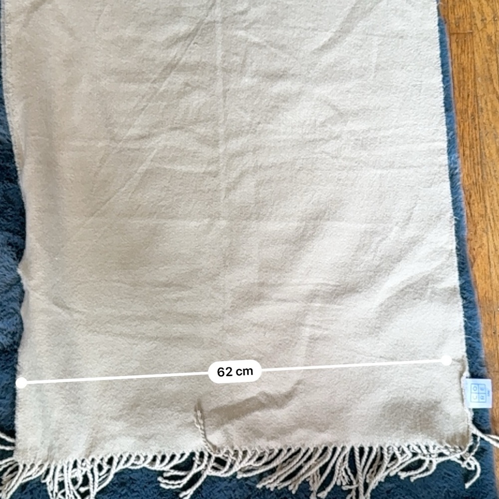 CORE LIFE fringe scarf - Picture 3 of 6